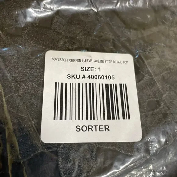 Torrid NWT Super Soft Chiffon Sleeve Lace Inset Tie Detail Top Black Size 1X - Picture 6 of 7